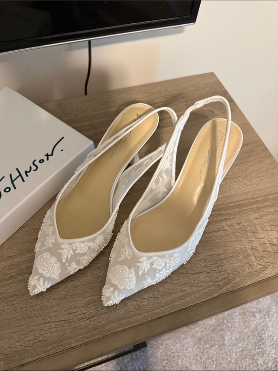 Betsey Johnson Shoes - Betsey Johnson White Embroidered Slingback Pointed-Toe Flats